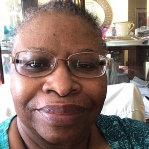 Meet your Posher, Madora